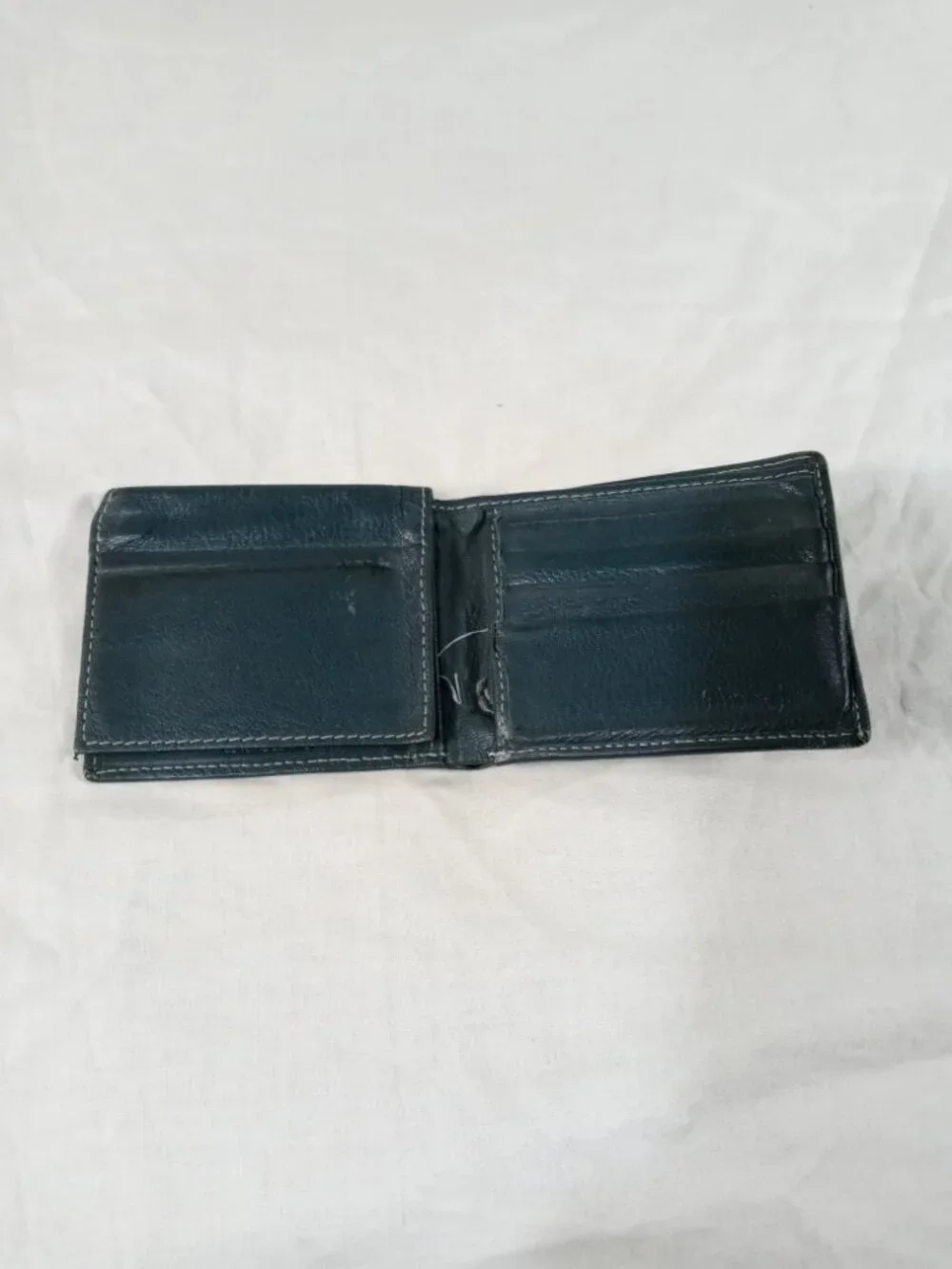 Timberland Men's Dark Green/ Black Small Leather Bi-Fold Wallet in Good Cond